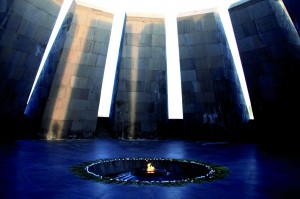 Memorial del genocidio armenio (interior)